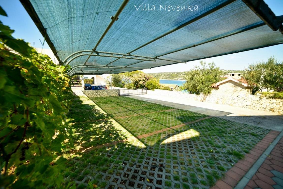 Apartments Villa Nevenka Rogoznica  Exterior foto